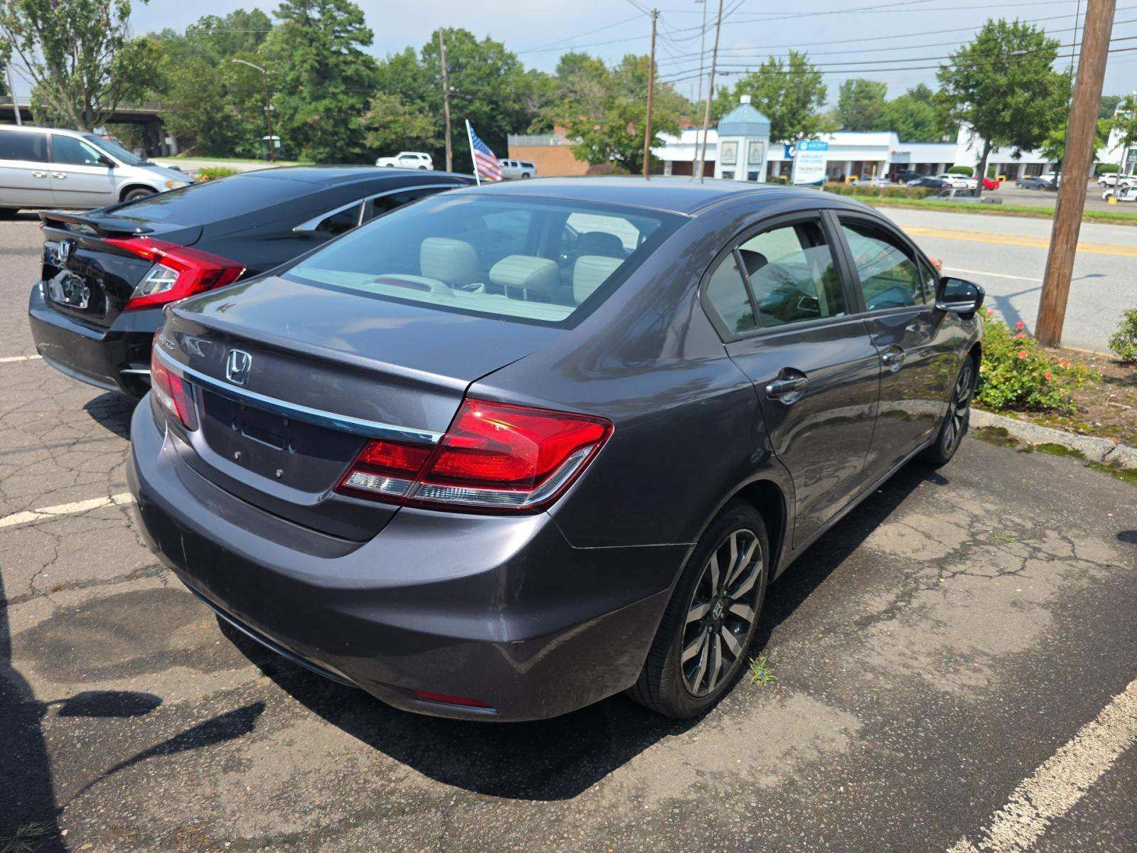 Used 2015 Honda Civic EX-L image 3