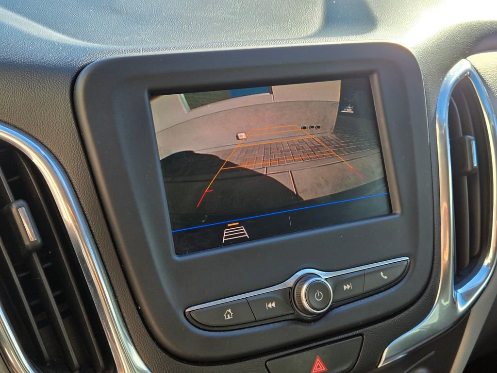 Used 2021 Chevrolet Equinox LS w/ LS Convenience Package image 26