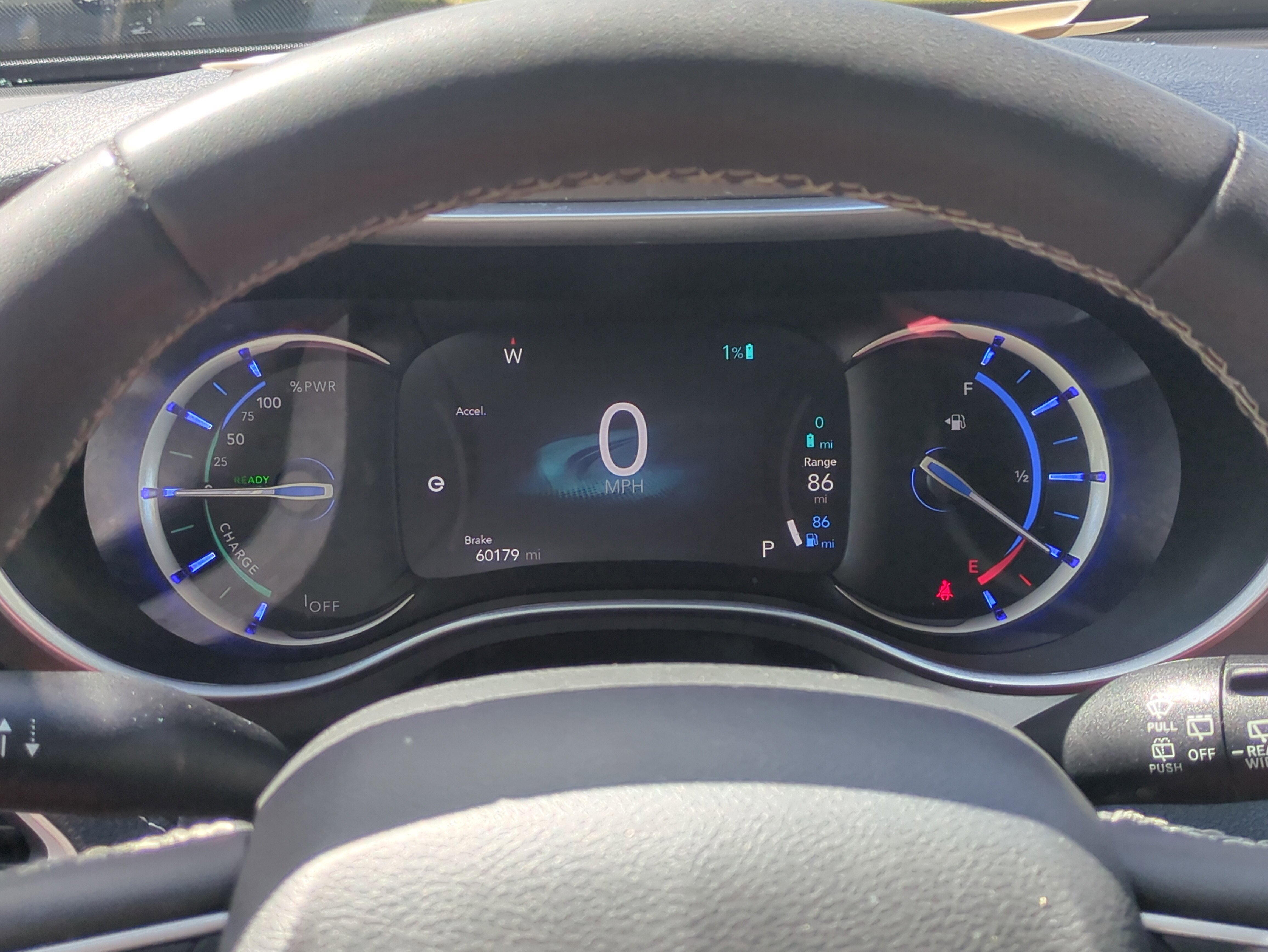 Certified 2023 Chrysler Pacifica Touring-L image 28