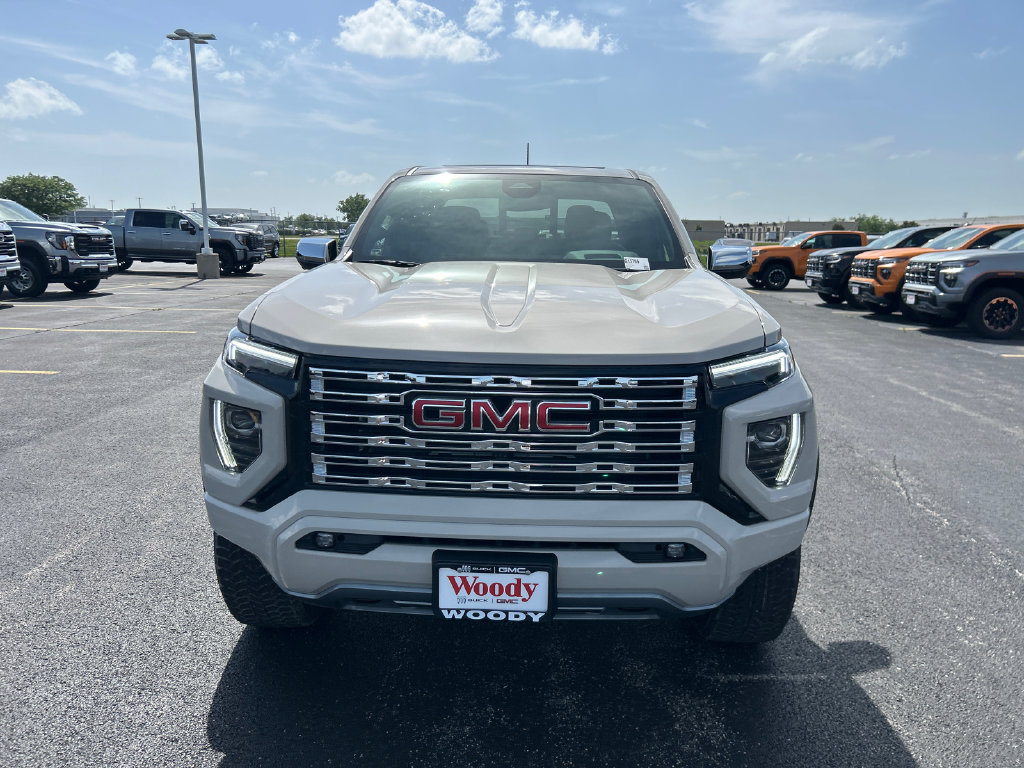 New 2026 GMC Canyon Denali AWD/4WD image 4