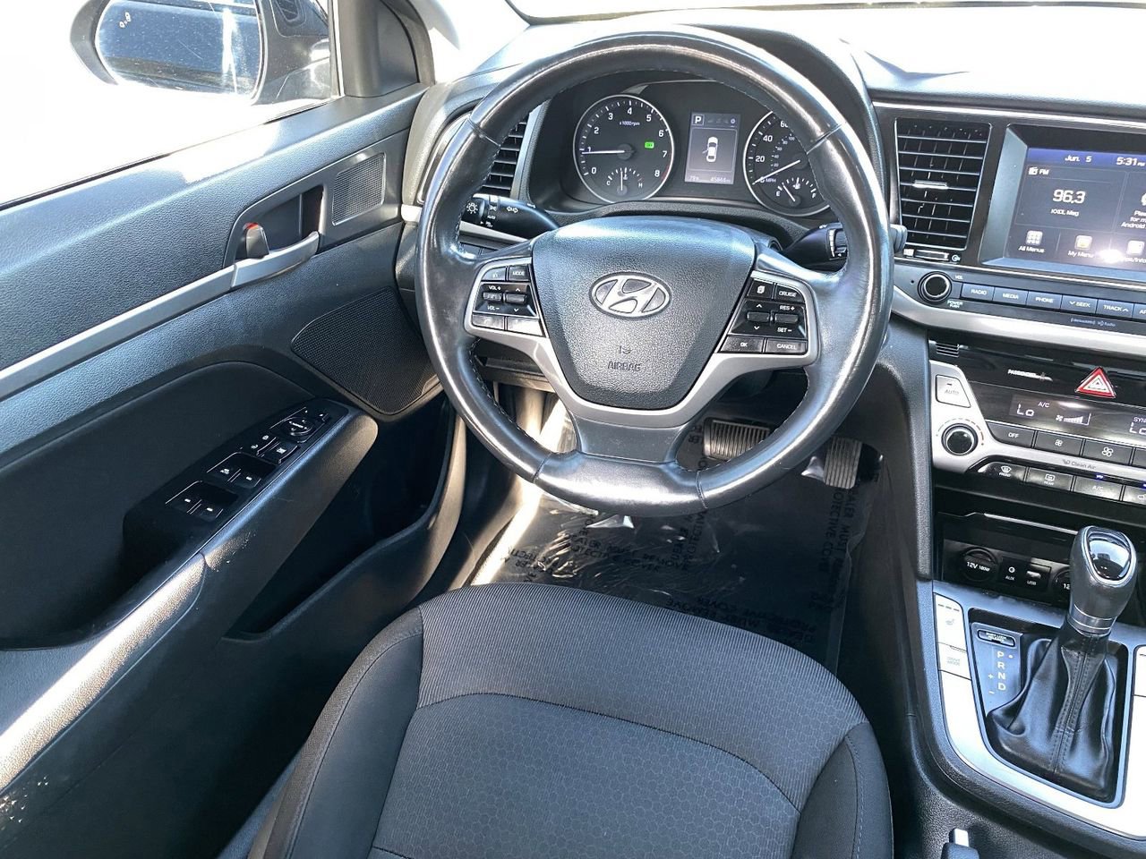 Used 2018 Hyundai Elantra Value Edition w/ Cargo Package FWD image 16