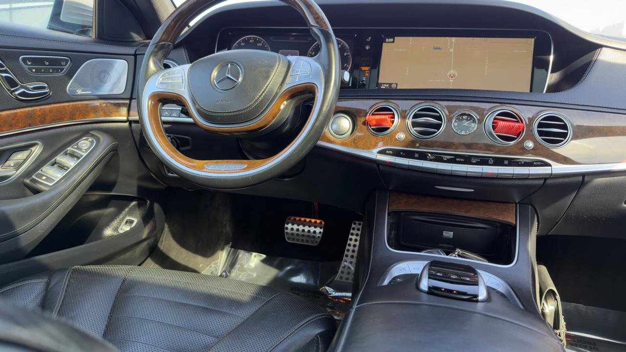 Used 2015 Mercedes-Benz S 550 4dr Sdn S 550 4MATIC image 27