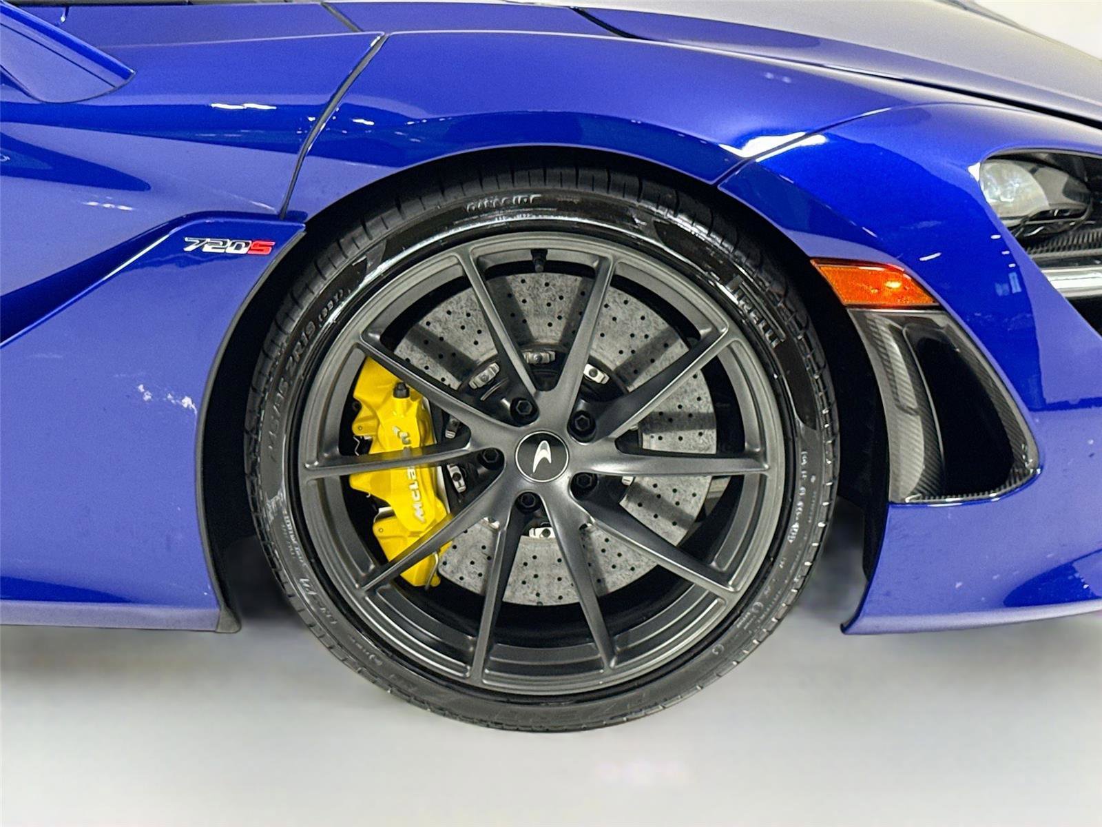 Used 2019 McLaren 720S Performance RWD image 35