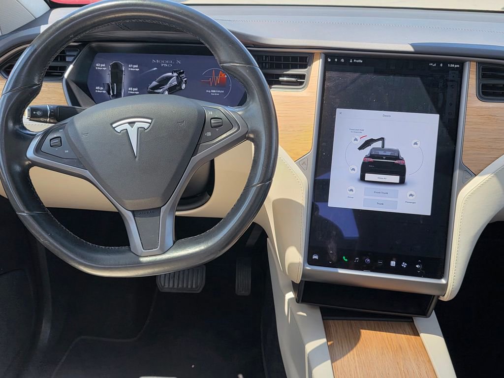 Used 2018 Tesla Model X 75D AWD/4WD image 17