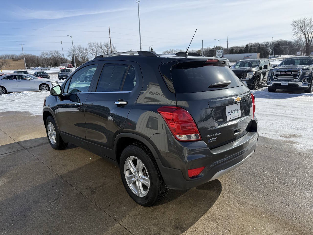 Used 2019 Chevrolet Trax LT w/ Driver Confidence Package AWD/4WD image 3