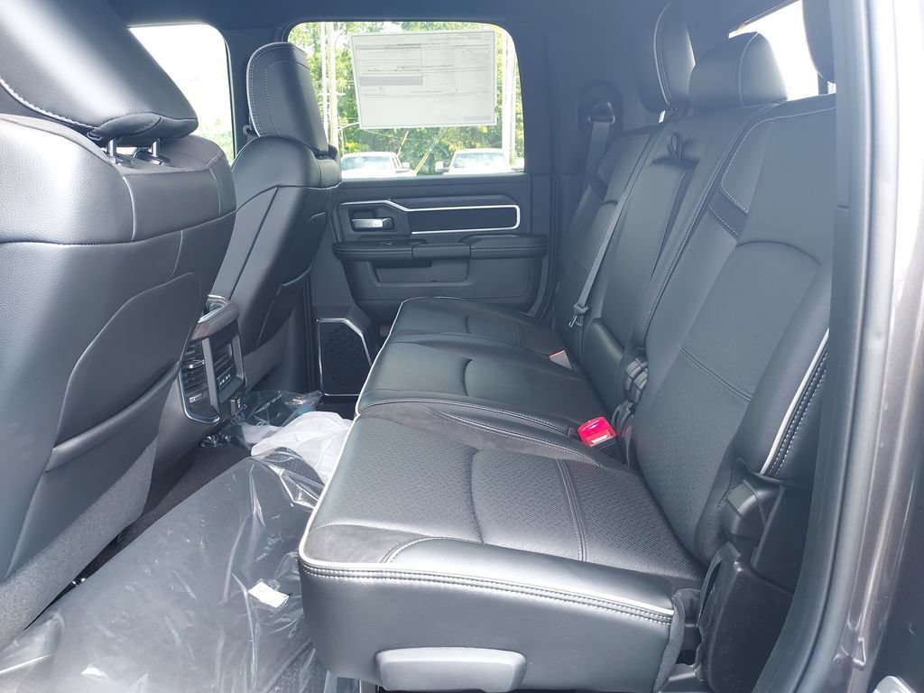 New 2026 RAM 2500 Laramie AWD/4WD image 23