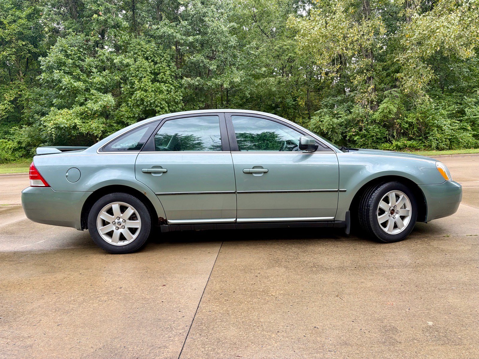 Used 2007 Mercury Montego Luxury FWD image 10