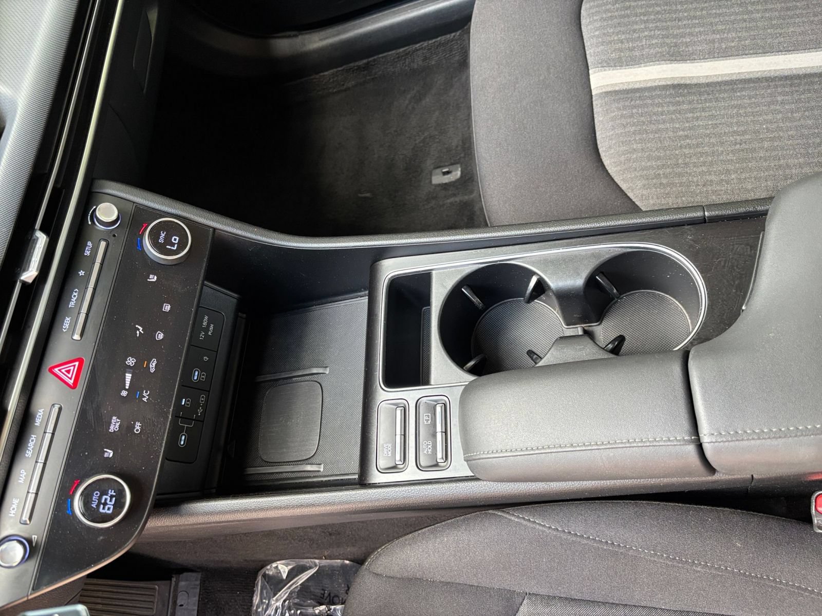 Used 2025 Hyundai Sonata SEL FWD image 40