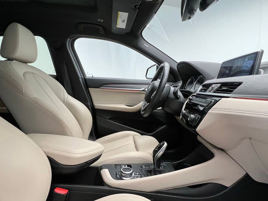 Used 2020 BMW X2 xDrive28i w/ Premium Package AWD/4WD image 6