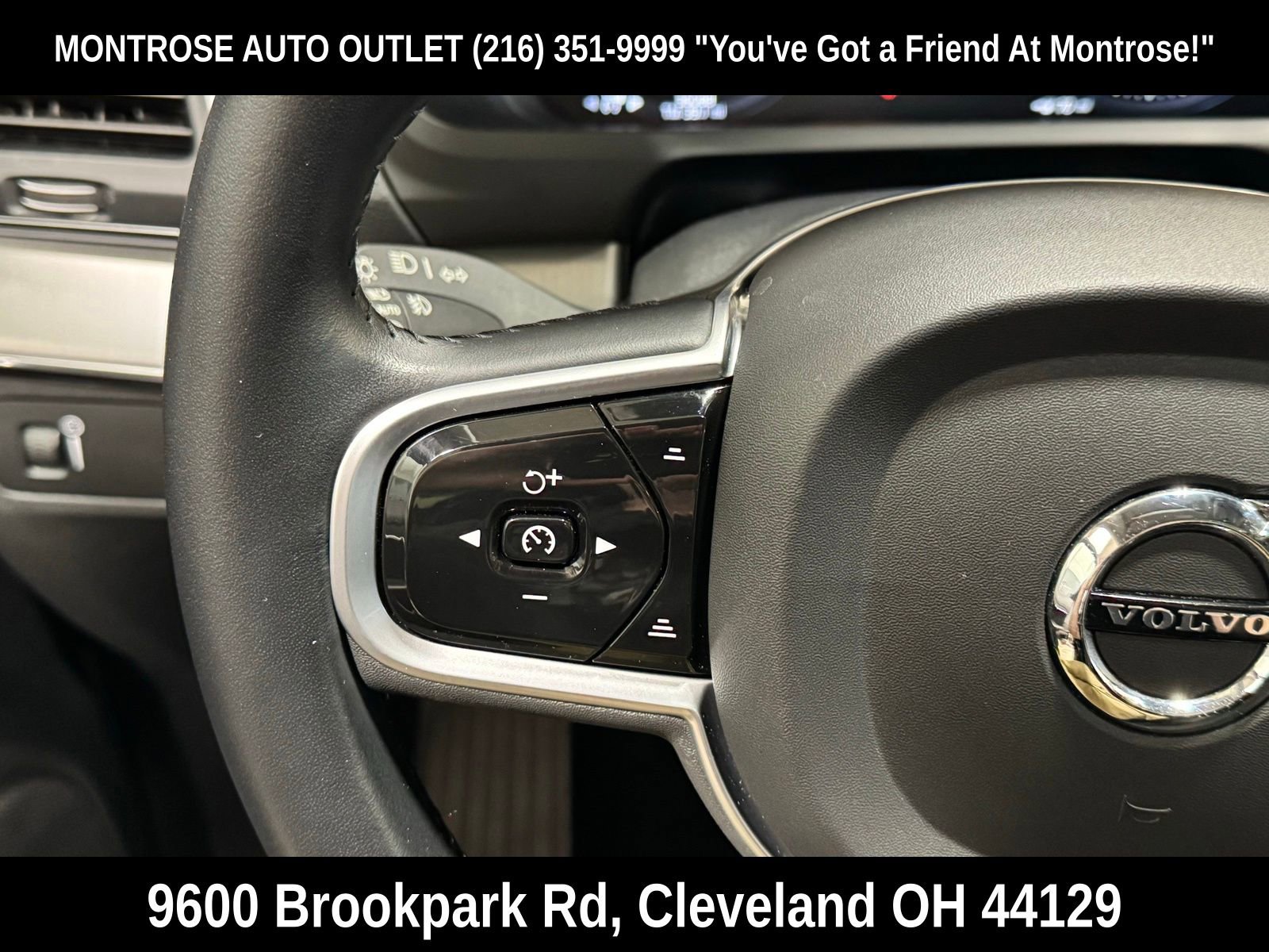 Used 2022 Volvo XC90 T5 Momentum image 18