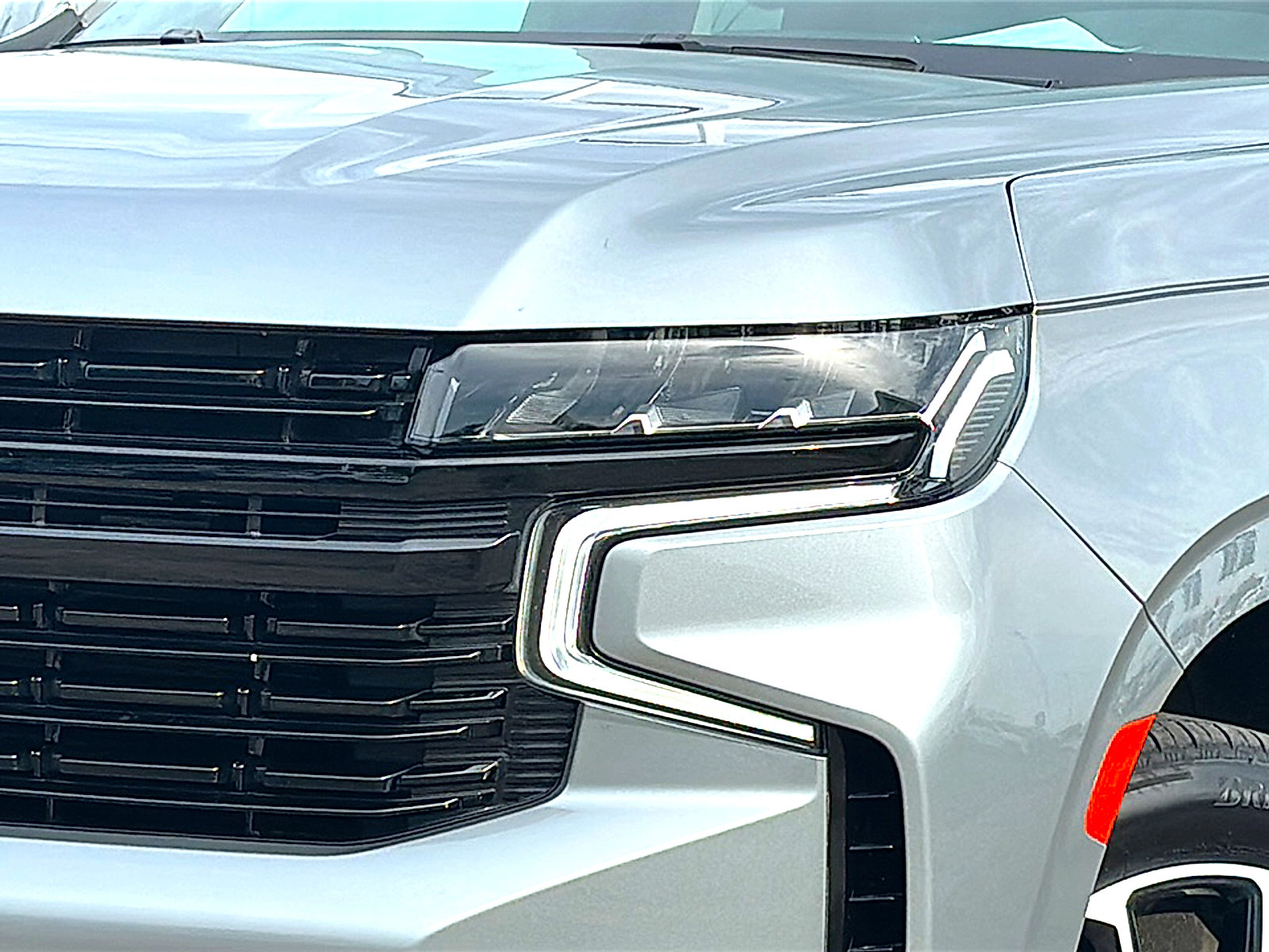 Used 2024 Chevrolet Tahoe RST w/ Luxury Package AWD/4WD image 4