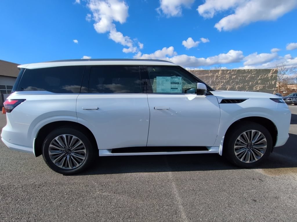 New 2026 INFINITI QX80 Luxe w/ Cargo Package AWD/4WD image 3