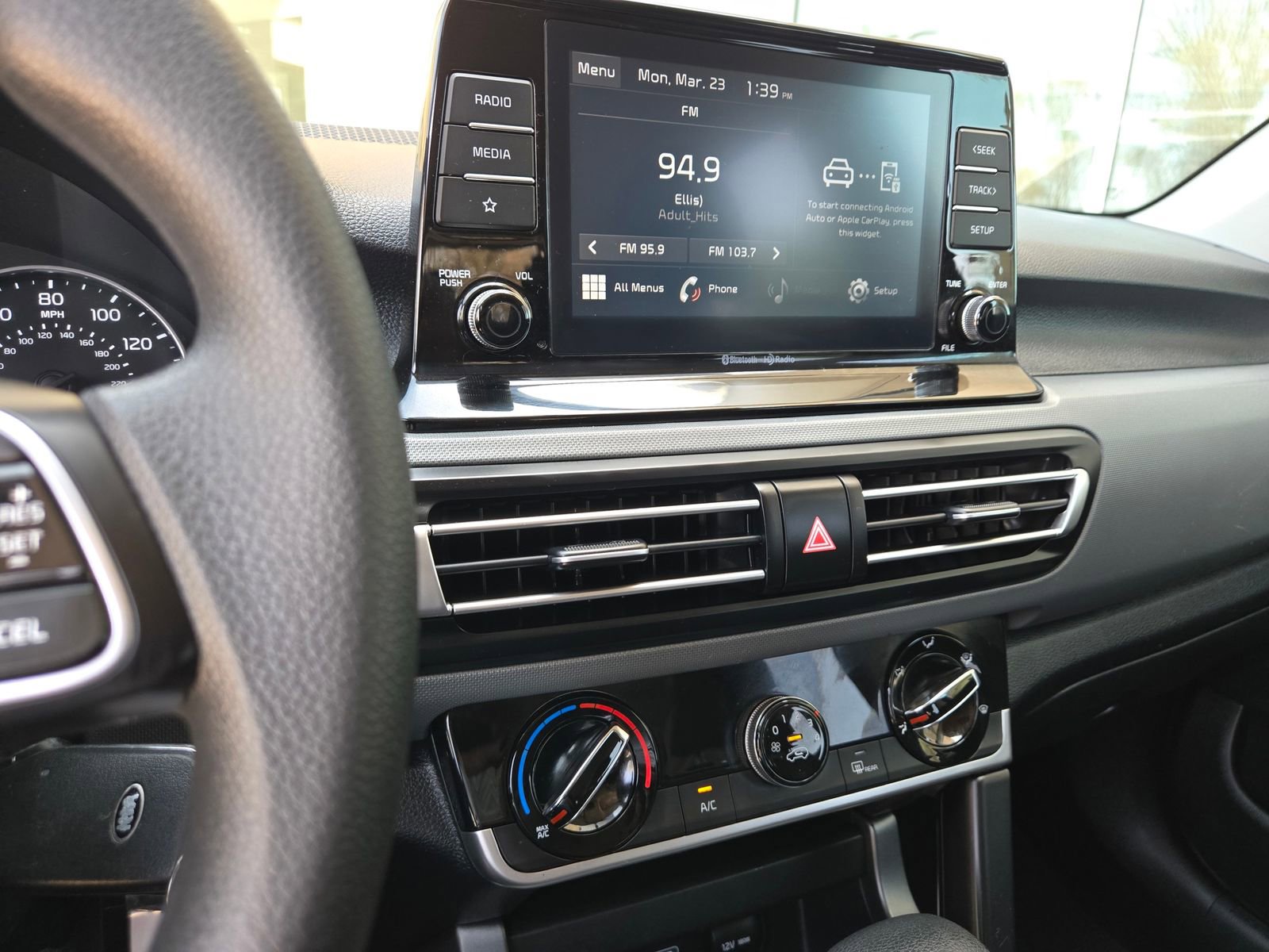 Used 2021 Kia Seltos LX image 14