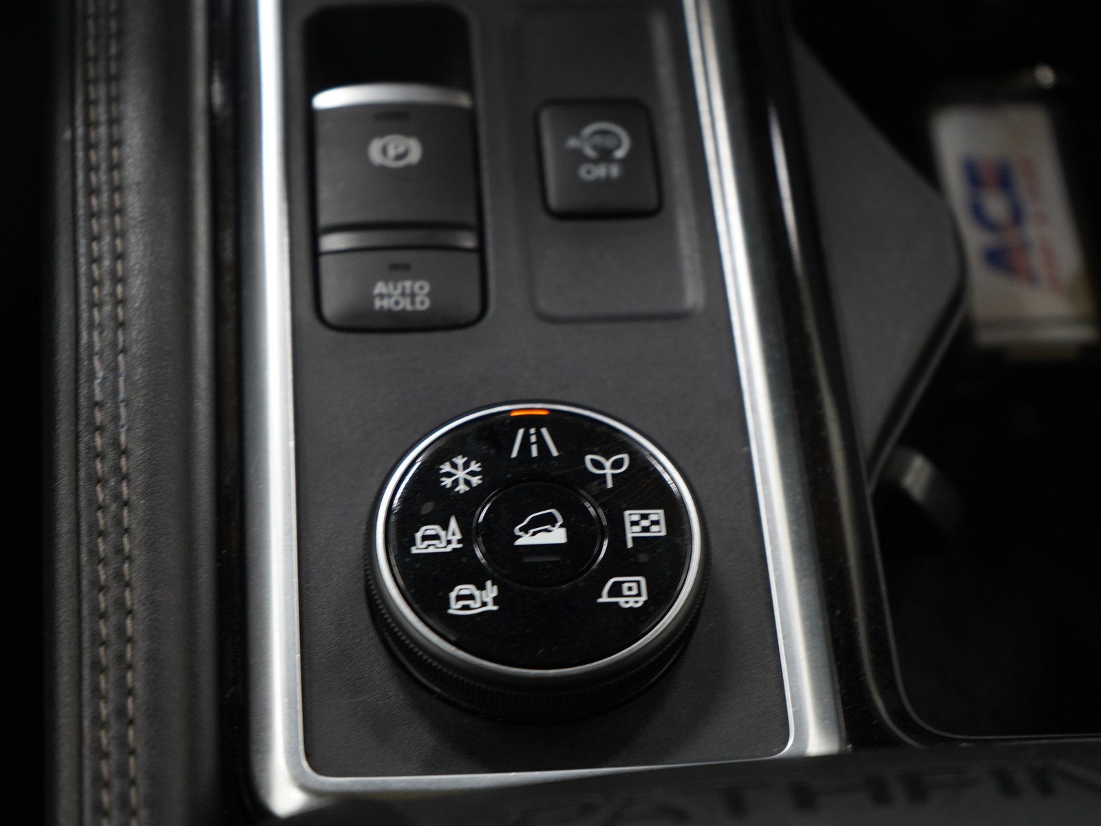 Used 2024 Nissan Pathfinder Platinum AWD/4WD image 22