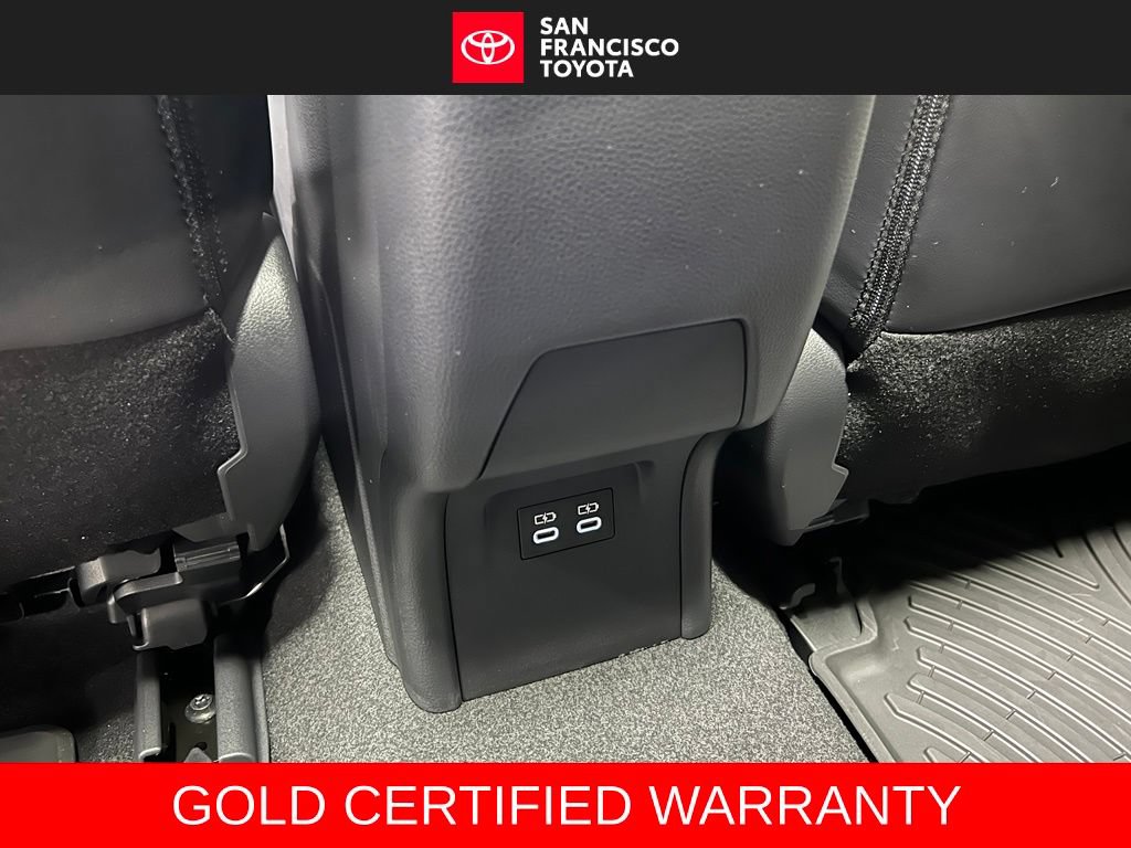 Certified 2023 Toyota Prius XLE FWD image 17