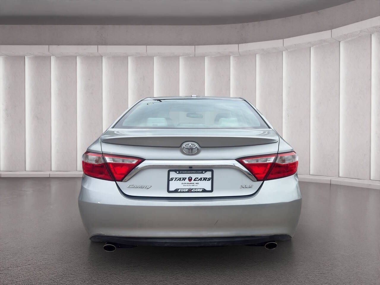 Used 2016 Toyota Camry XLE FWD image 4