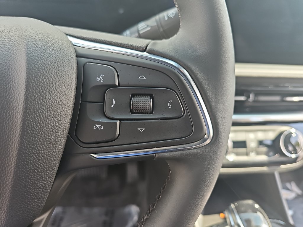 Certified 2024 Buick Envista Sport Touring w/ Convenience I Package FWD image 23