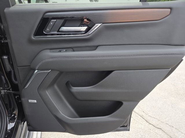 New 2026 GMC Yukon Denali w/ Denali Reserve Package AWD/4WD image 31
