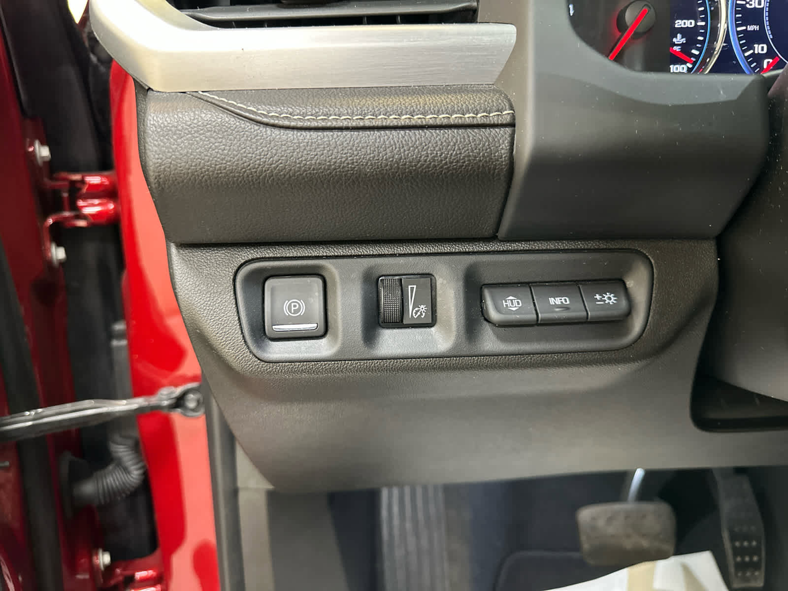 Used 2023 GMC Acadia SLT w/ Technology Package image 25