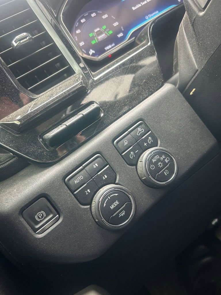 Used 2022 Chevrolet Silverado 1500 ZR2 w/ Technology Package image 10