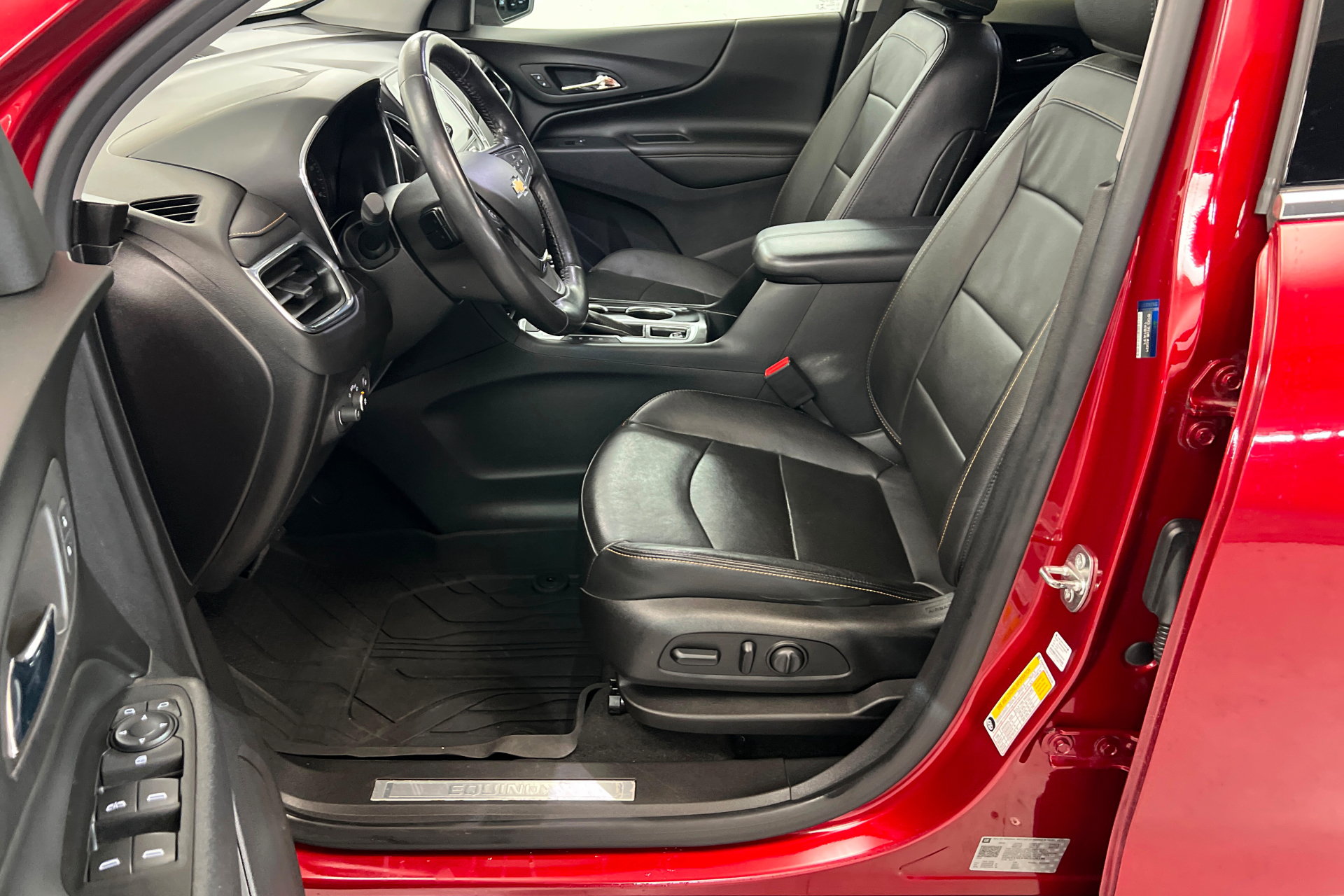 Used 2019 Chevrolet Equinox Premier AWD/4WD image 18