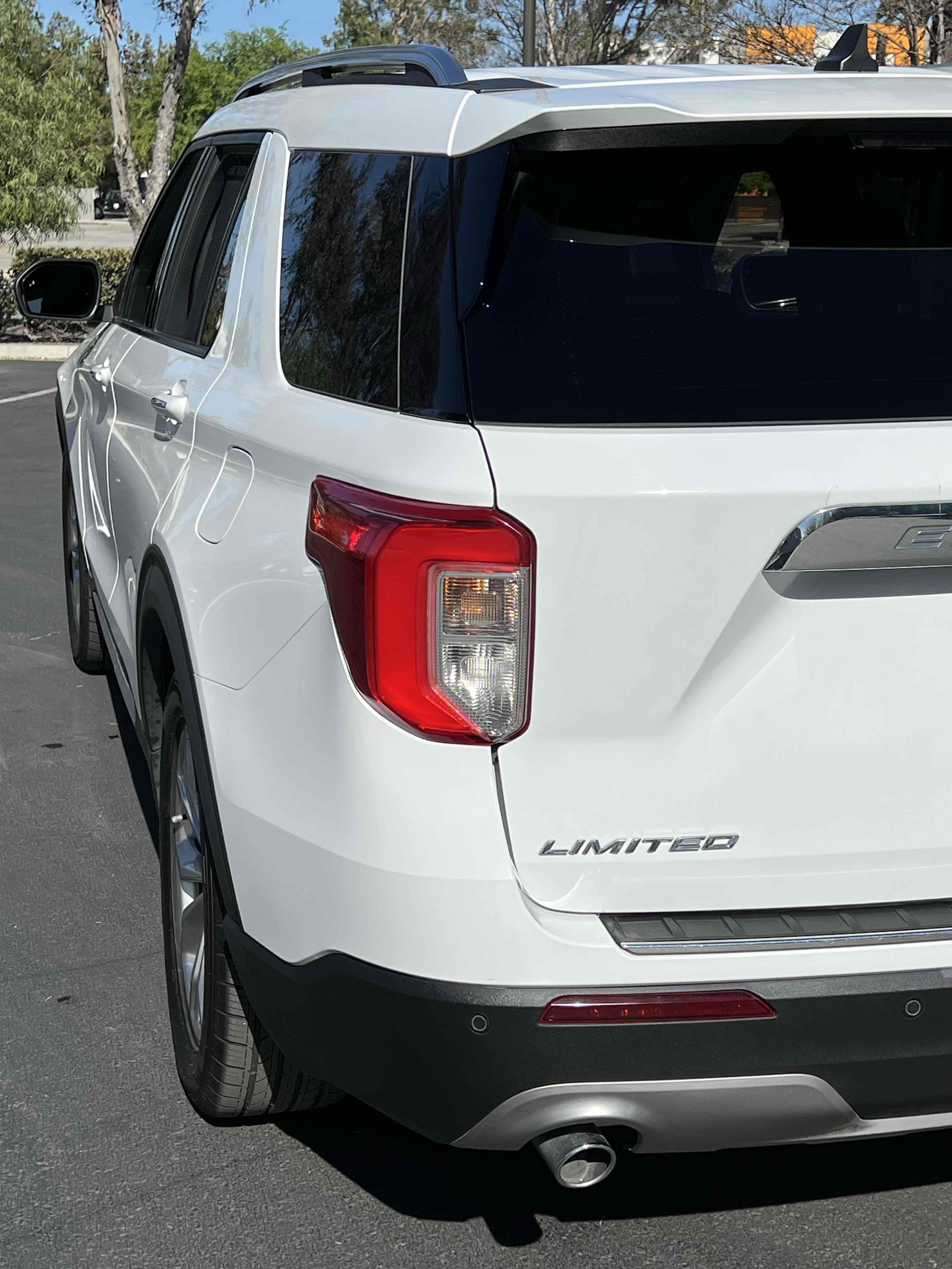 Used 2021 Ford Explorer Limited w/ Equipment Group 301A image 57