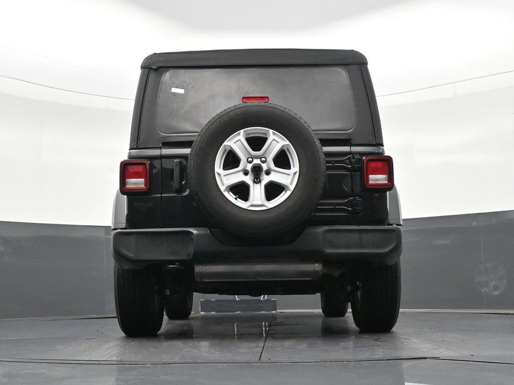 Used 2022 Jeep Wrangler Sport AWD/4WD image 25