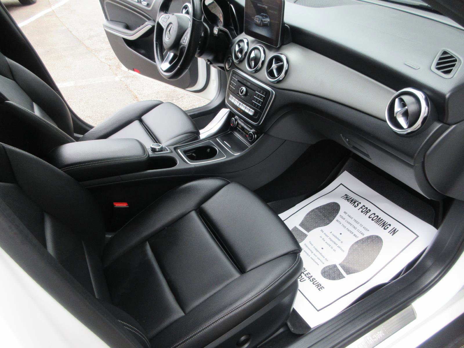 Used 2020 Mercedes-Benz GLA 250 4MATIC image 15