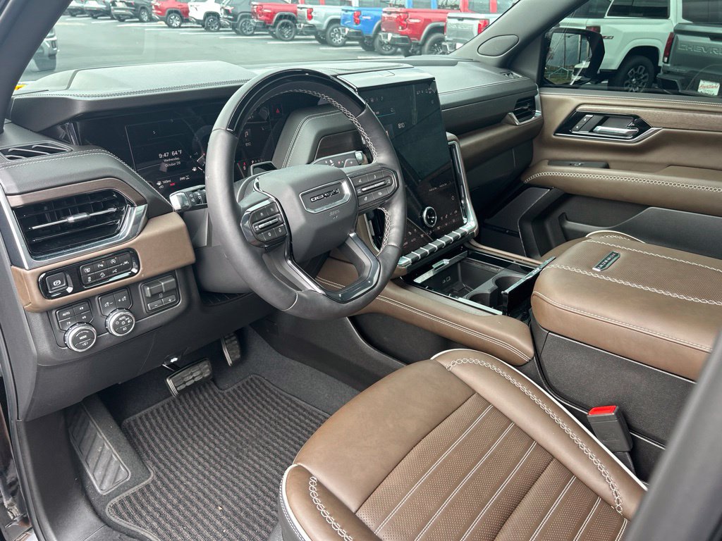 Used 2026 GMC Yukon Denali Ultimate AWD/4WD image 21