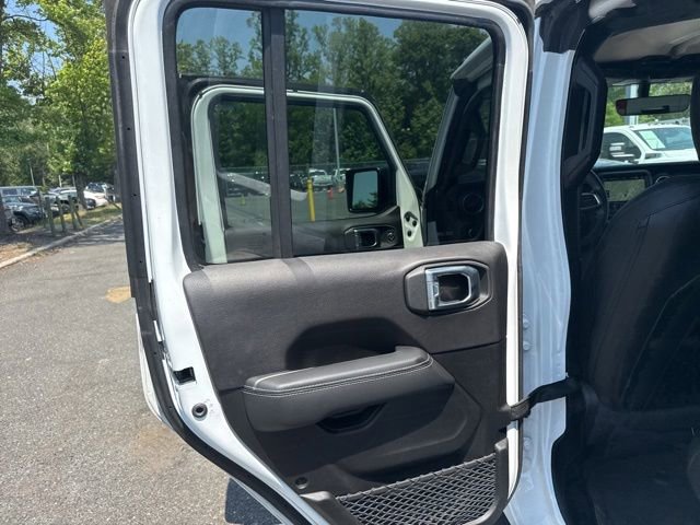 Used 2023 Jeep Wrangler Unlimited Sahara w/ Cold Weather Group AWD/4WD image 31