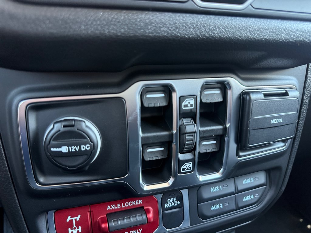 New 2026 Jeep Wrangler Unlimited Sport AWD/4WD image 28