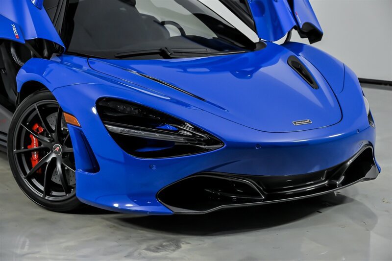 Used 2018 McLaren 720S Performance RWD image 3