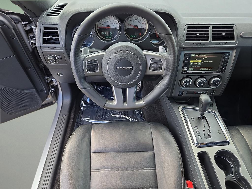 Used 2014 Dodge Challenger R/T RWD image 11
