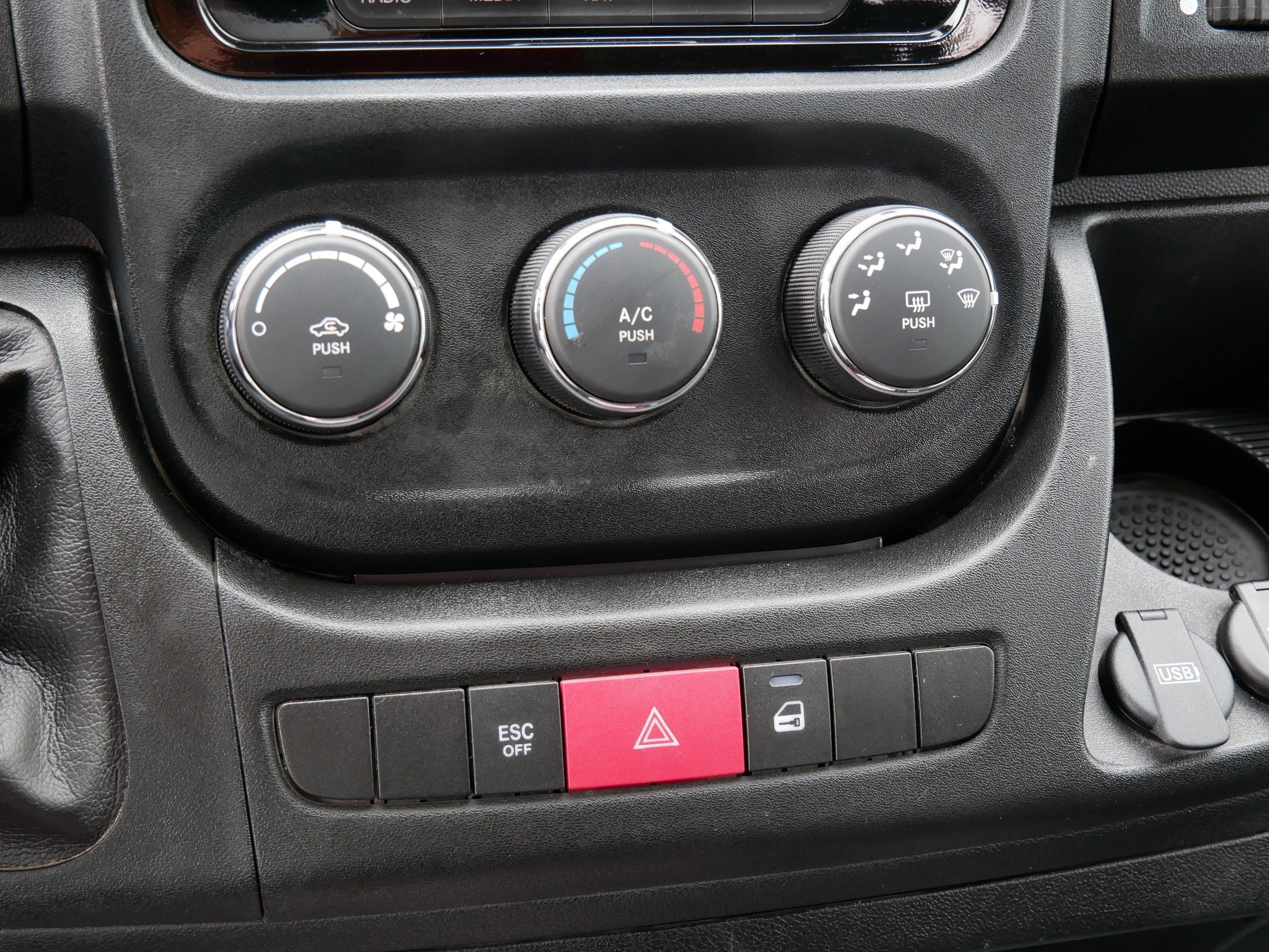 Used 2021 RAM ProMaster 2500 image 23