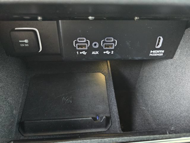 Certified 2023 Jeep Wagoneer Series III w/ Preferred Equipment Group AWD/4WD image 18