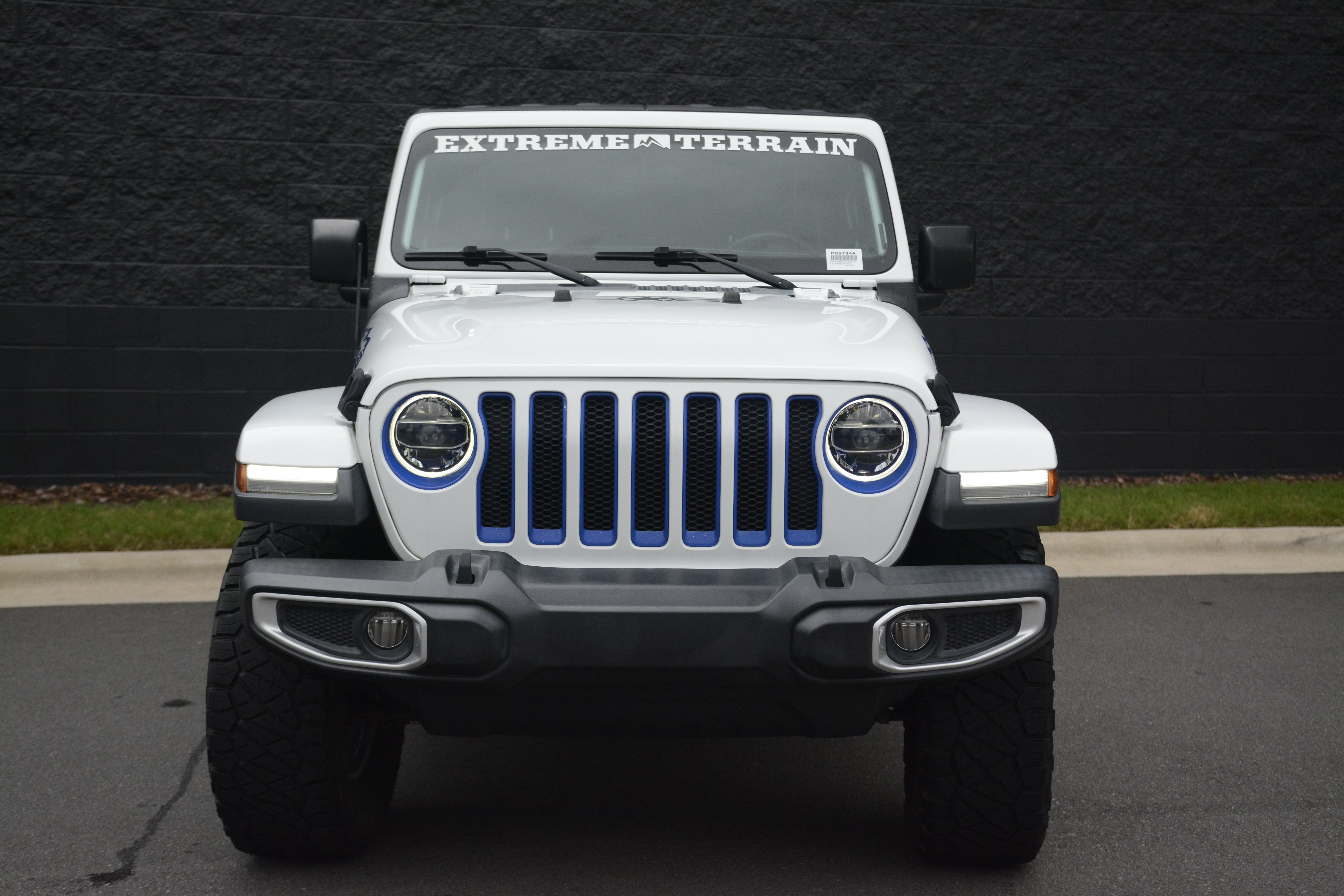 Used 2018 Jeep Wrangler Unlimited Sahara AWD/4WD image 46