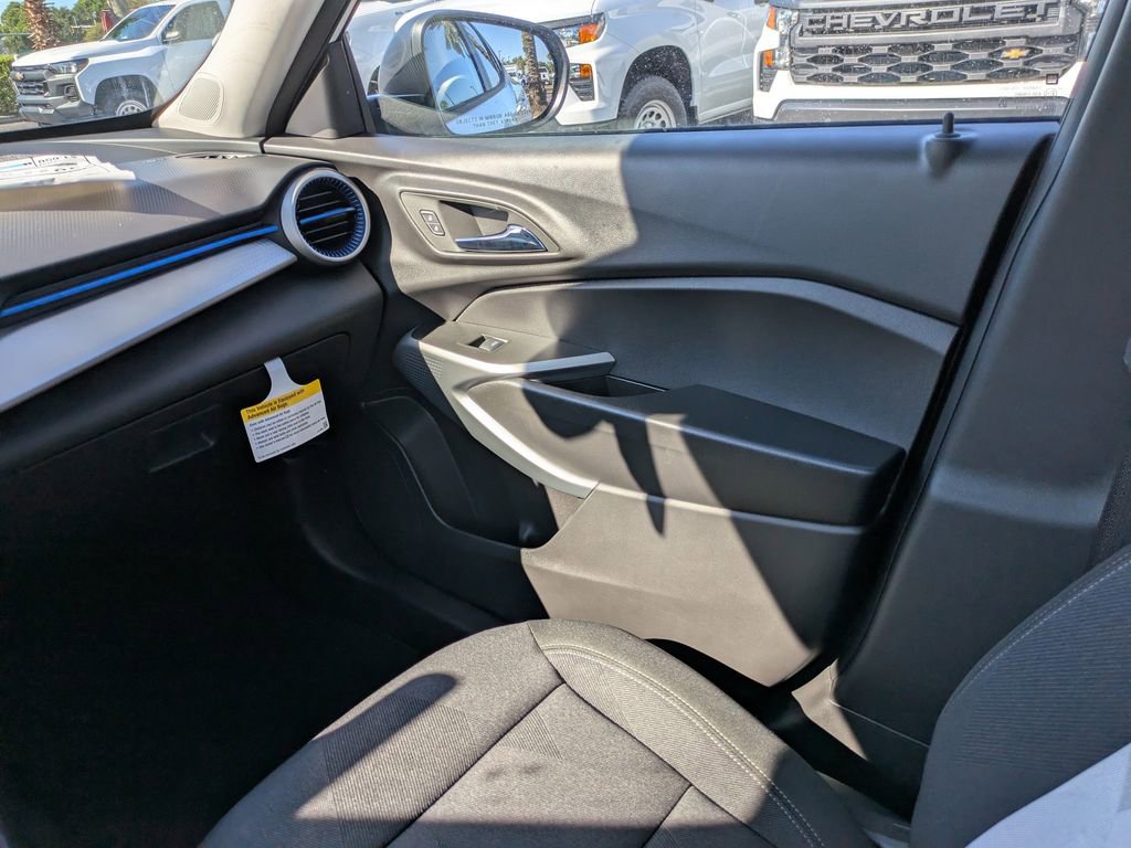 New 2026 Chevrolet Trax LS w/ Driver Confidence Package image 17