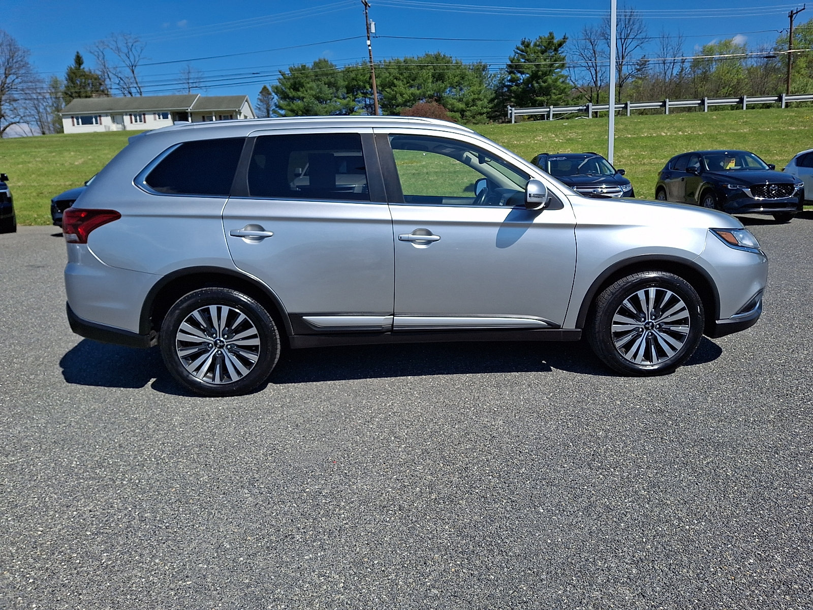 Used 2020 Mitsubishi Outlander ES AWD/4WD image 7