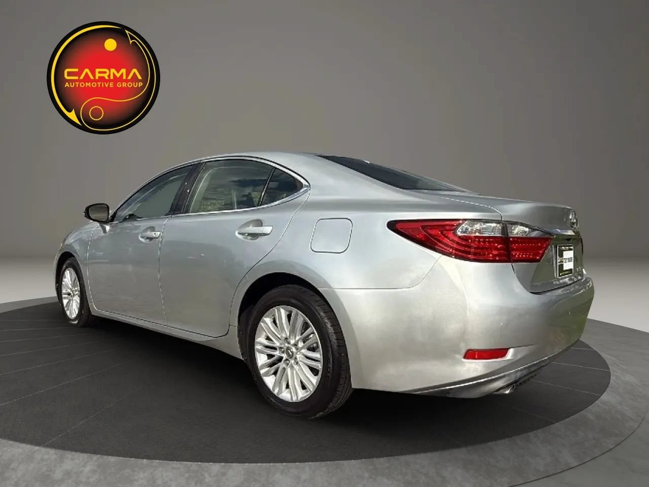 Used 2014 Lexus ES 350 w/ Luxury Package FWD image 3