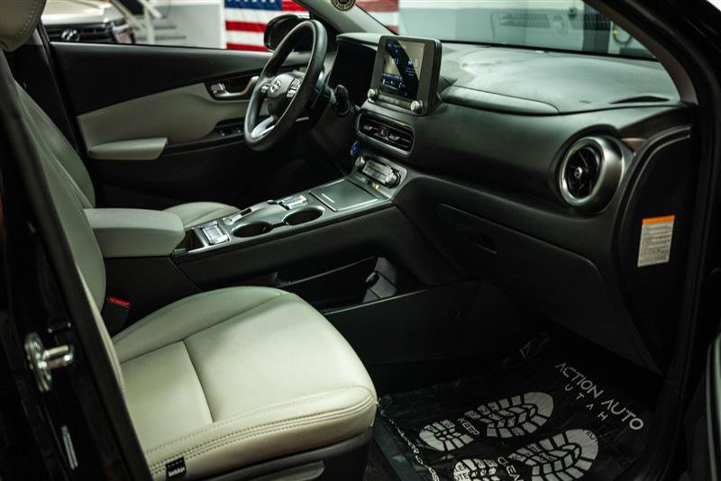 Used 2023 Hyundai Kona SE FWD image 13