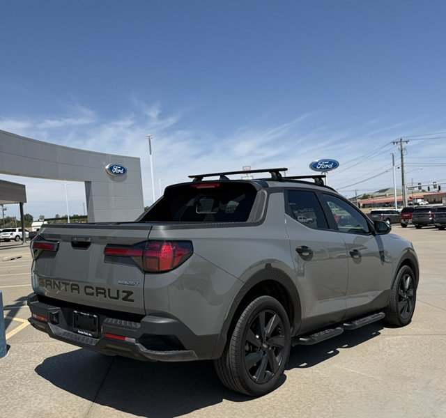Used 2024 Hyundai Santa Cruz Night AWD/4WD image 4