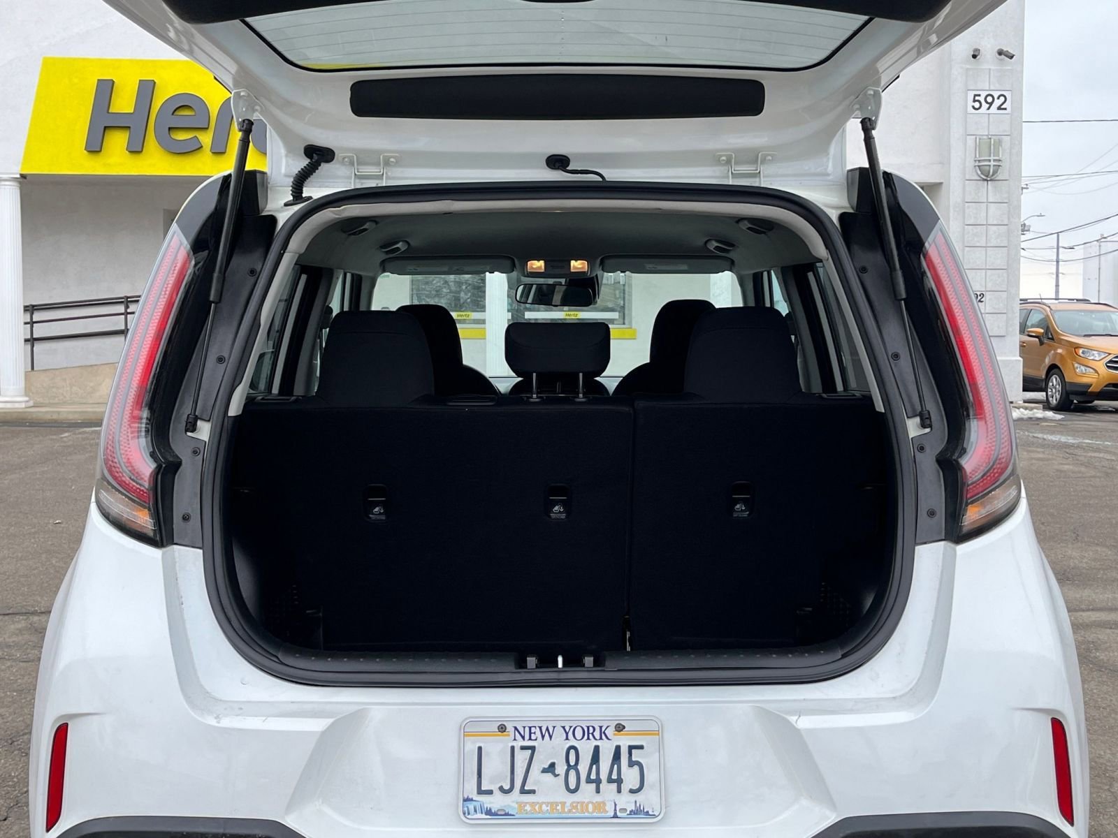 Used 2025 Kia Soul LX w/ LX Technology Package image 27