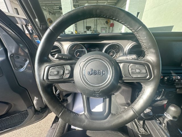Used 2022 Jeep Gladiator Sport AWD/4WD image 16