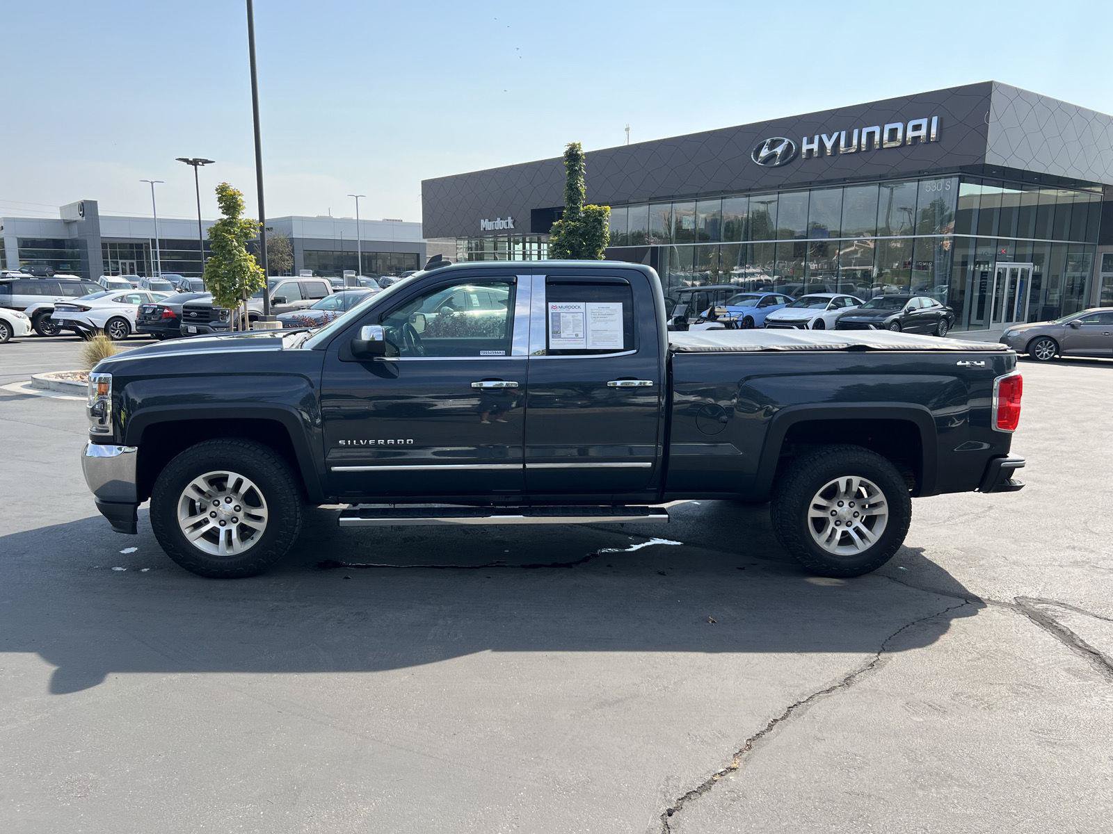 Used 2017 Chevrolet Silverado 1500 LTZ AWD/4WD image 12