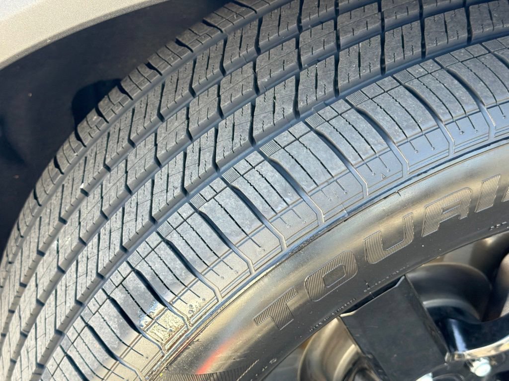 Certified 2021 Ford Explorer XLT RWD image 22