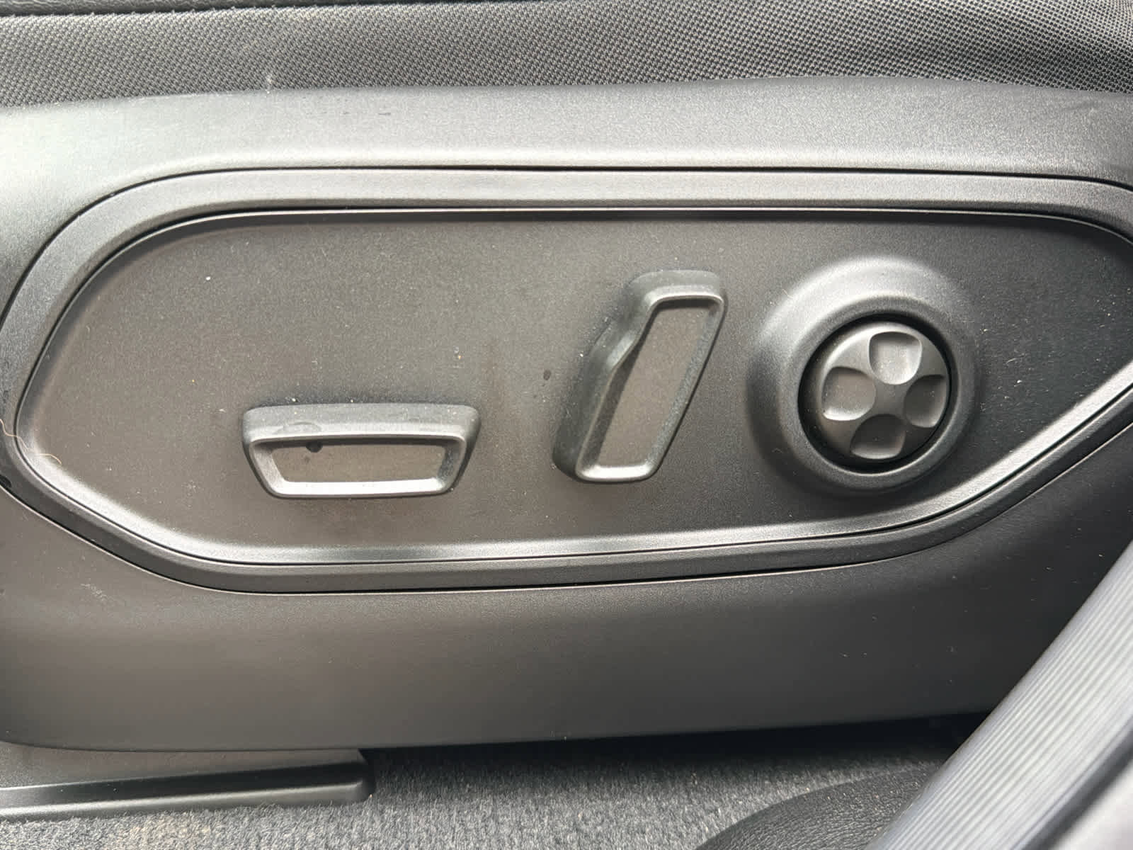 New 2026 Jeep Grand Cherokee Limited image 17