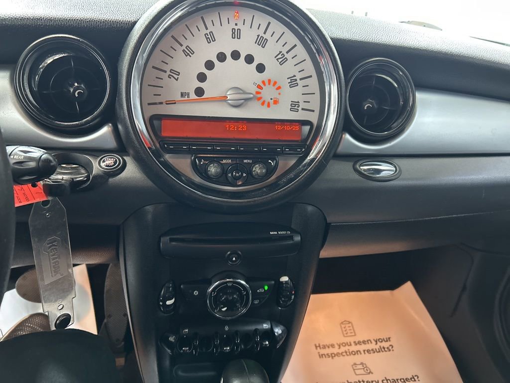 Used 2011 MINI Cooper Hardtop image 25