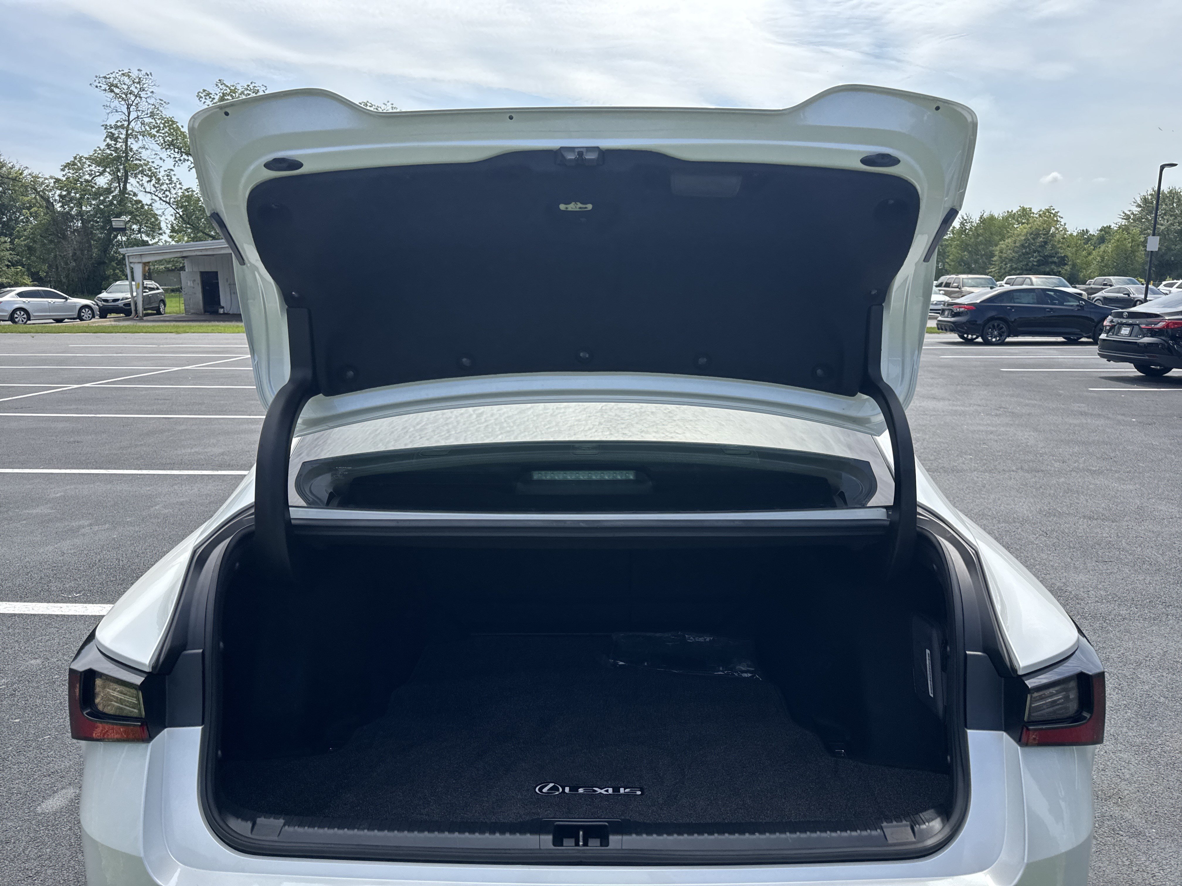 Used 2025 Lexus IS 300 w/ Comfort Package RWD image 31