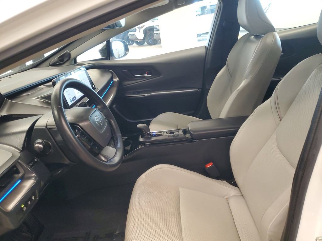 Used 2023 Toyota Prius Limited image 15