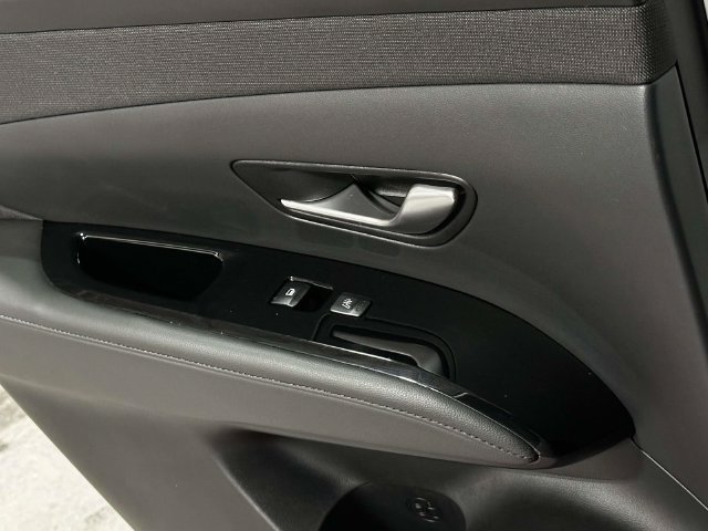 Used 2022 Hyundai Tucson Limited AWD/4WD image 26